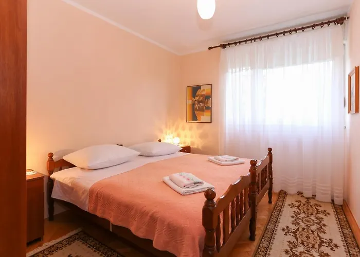 Апартаменты With Parking Space - 12695 Трогир
