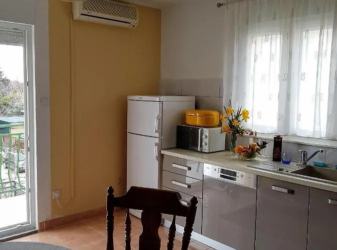With Parking Space - 12695 * Трогир